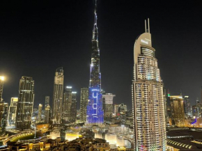Luxury 2BR High floor Apt. w/ Burj Khalifa view with laser light show and Dancing Fountain View
